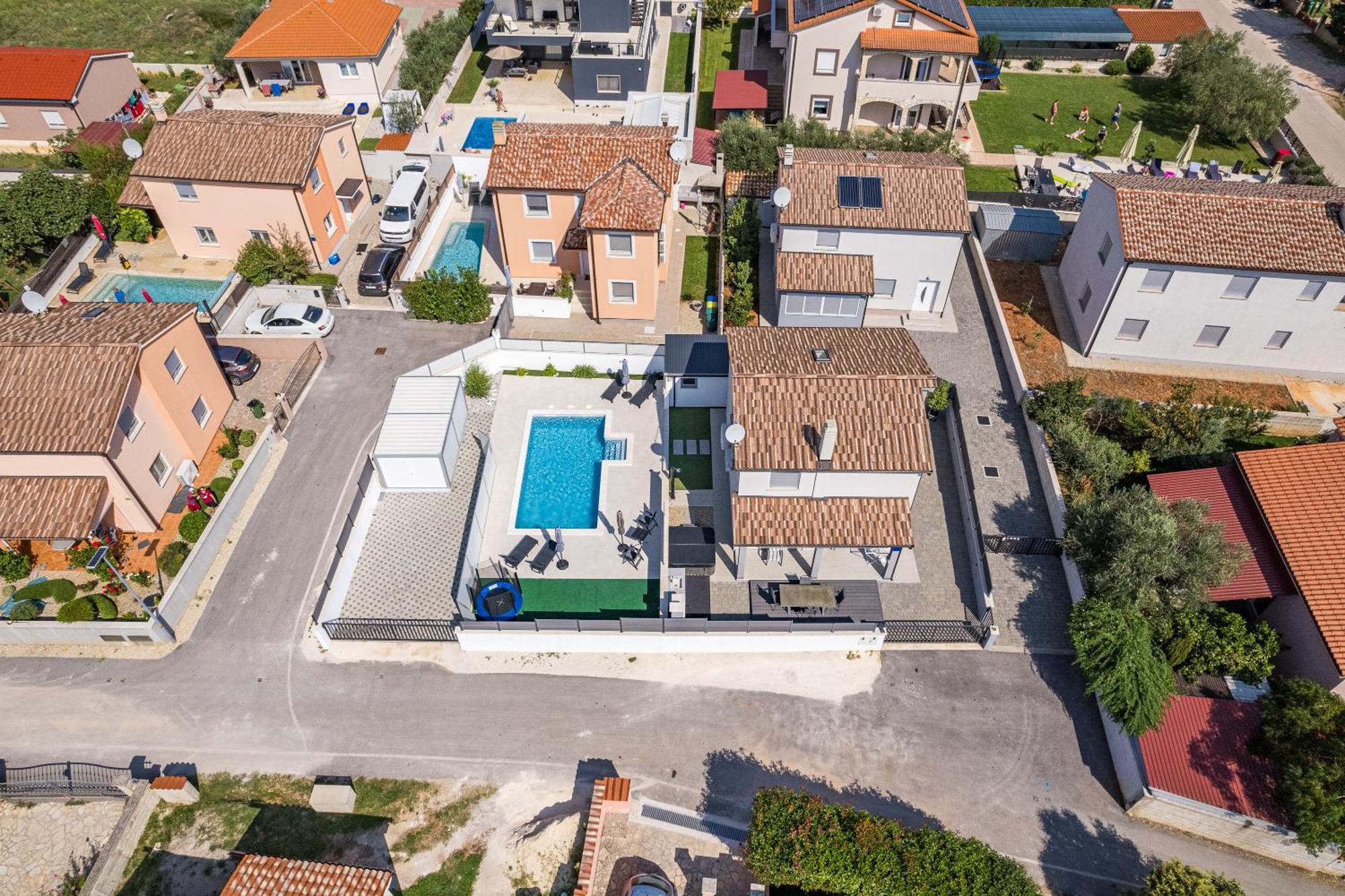Casa Tara Three-Bedroom Holiday Home Póla Kültér fotó